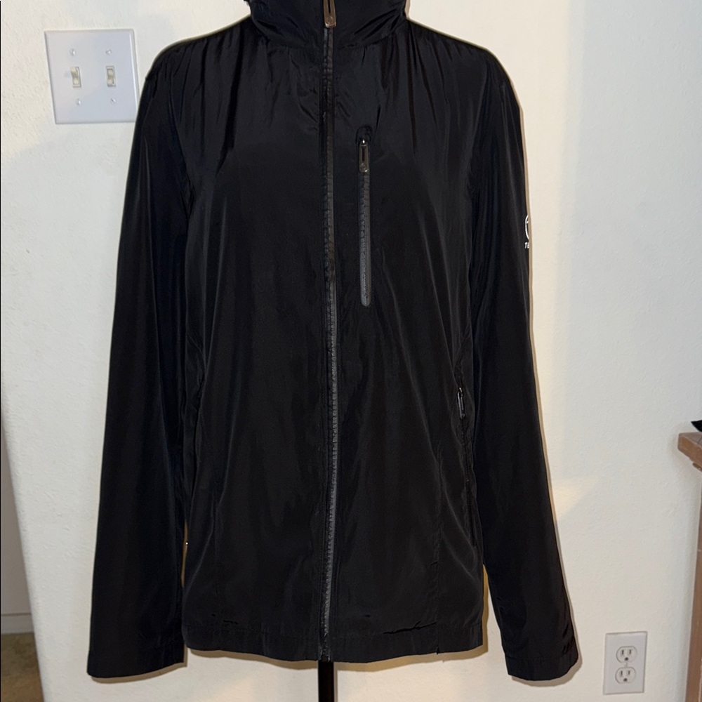 Tumi Packable Women's Black Jacket